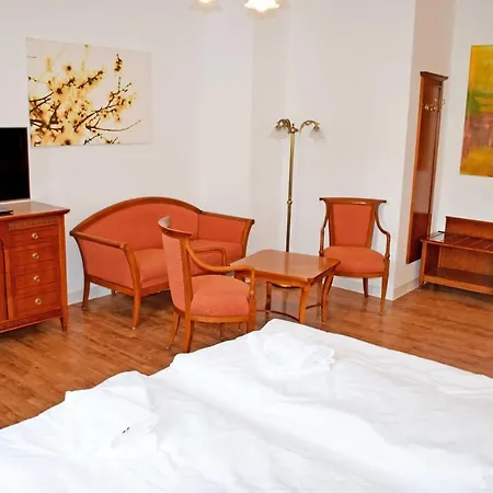 Apartment Fewo 15 mit Balkon und Strandkorb Villa Sonneck Sellin (Rugen)