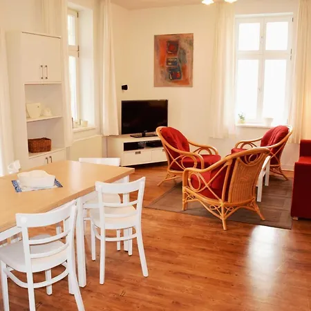 Fewo 15 mit Balkon und Strandkorb Villa Sonneck Apartment