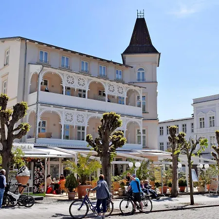 Fewo 15 mit Balkon und Strandkorb Villa Sonneck Apartment *