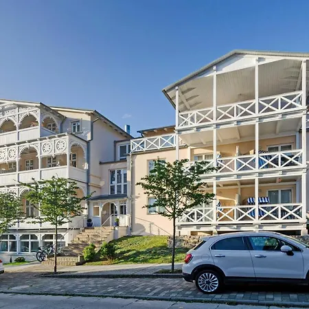 Fewo 15 mit Balkon und Strandkorb Villa Sonneck * Sellin (Rugen)